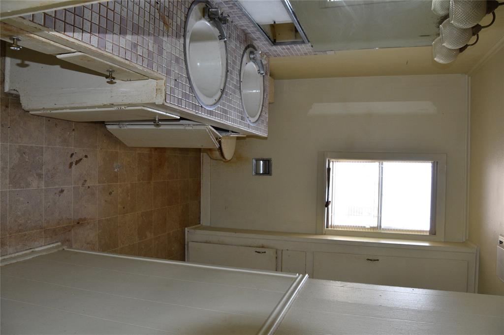 1514 Gary Street Property Photo 9
