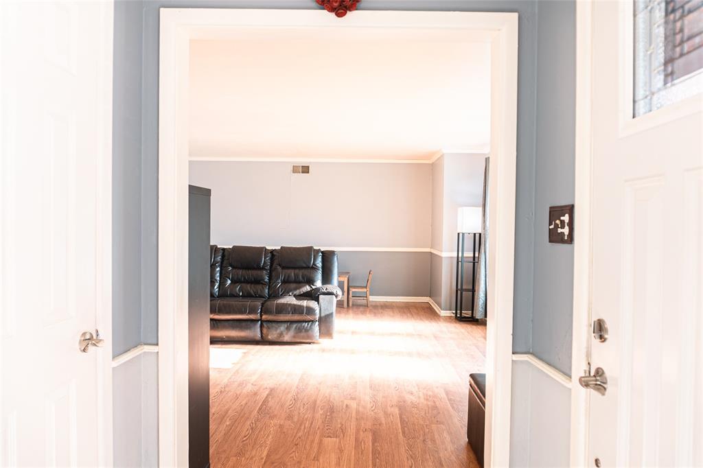 1601 S Willis Street Property Photo 4