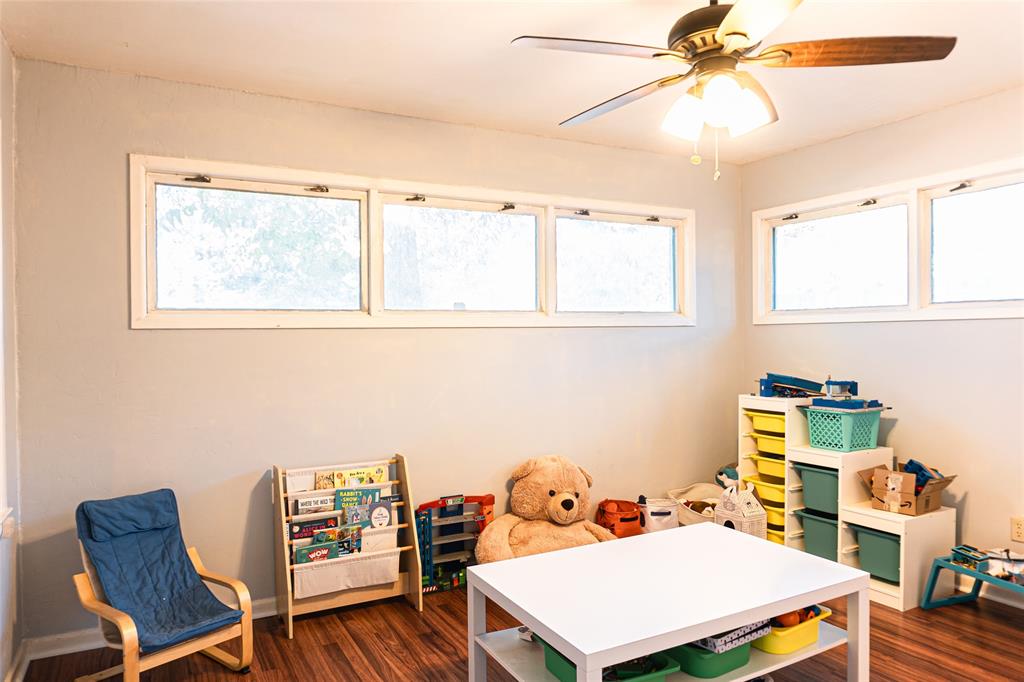 1601 S Willis Street Property Photo 16