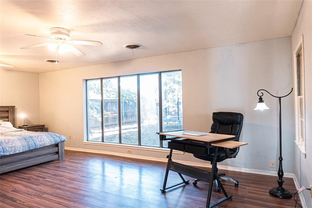 1601 S Willis Street Property Photo 18