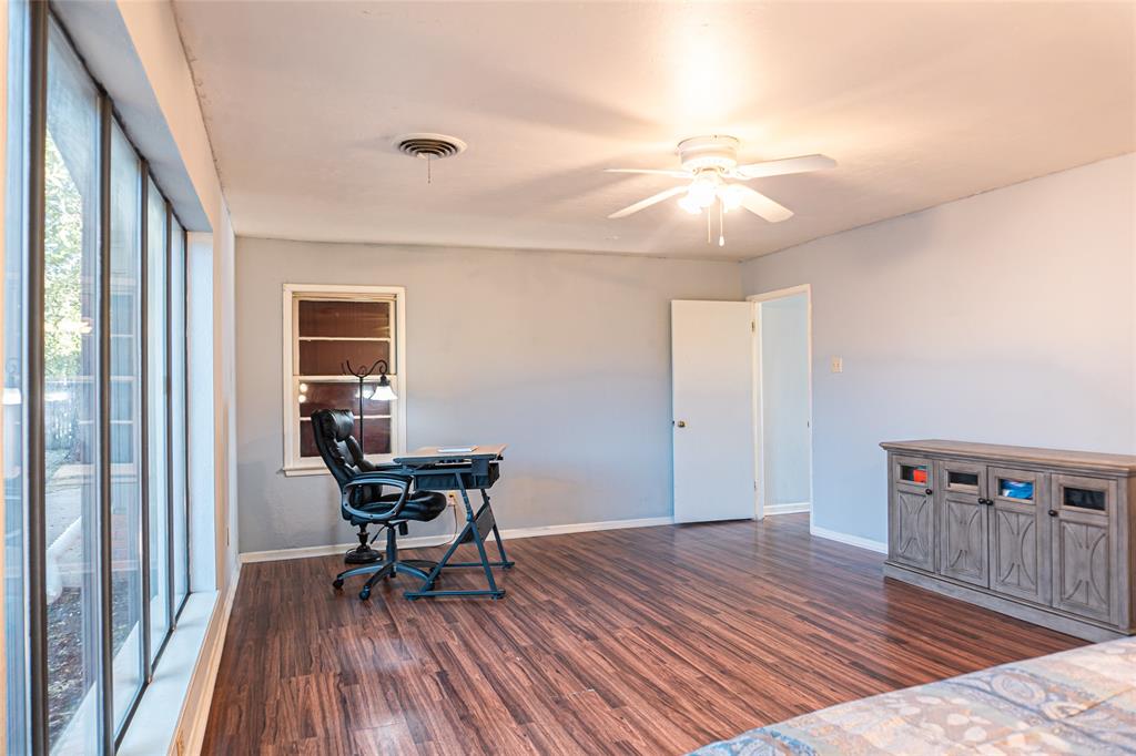 1601 S Willis Street Property Photo 20