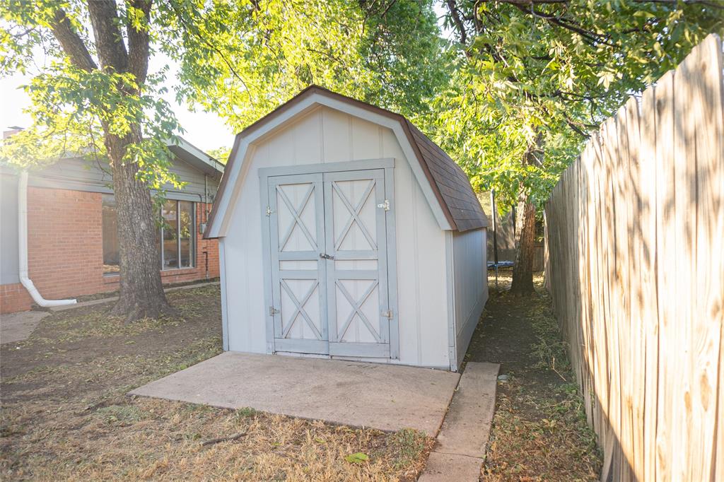 1601 S Willis Street Property Photo 33