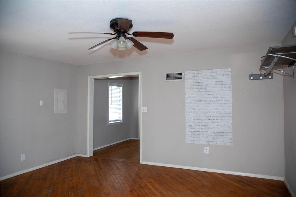 2318 Gilmer Street Property Photo 9