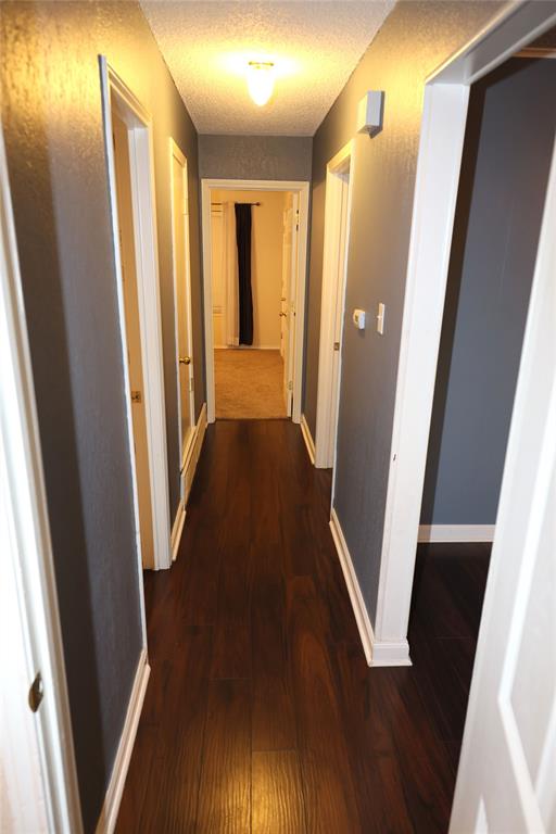 2204 Towne North Drive Property Photo 2