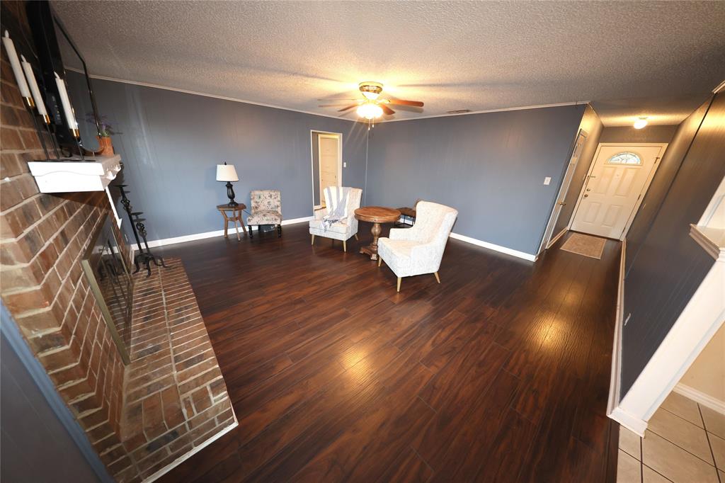 2204 Towne North Drive Property Photo 5
