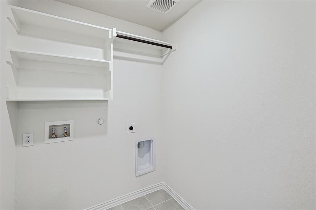 3907 Sky Drive Property Photo 23