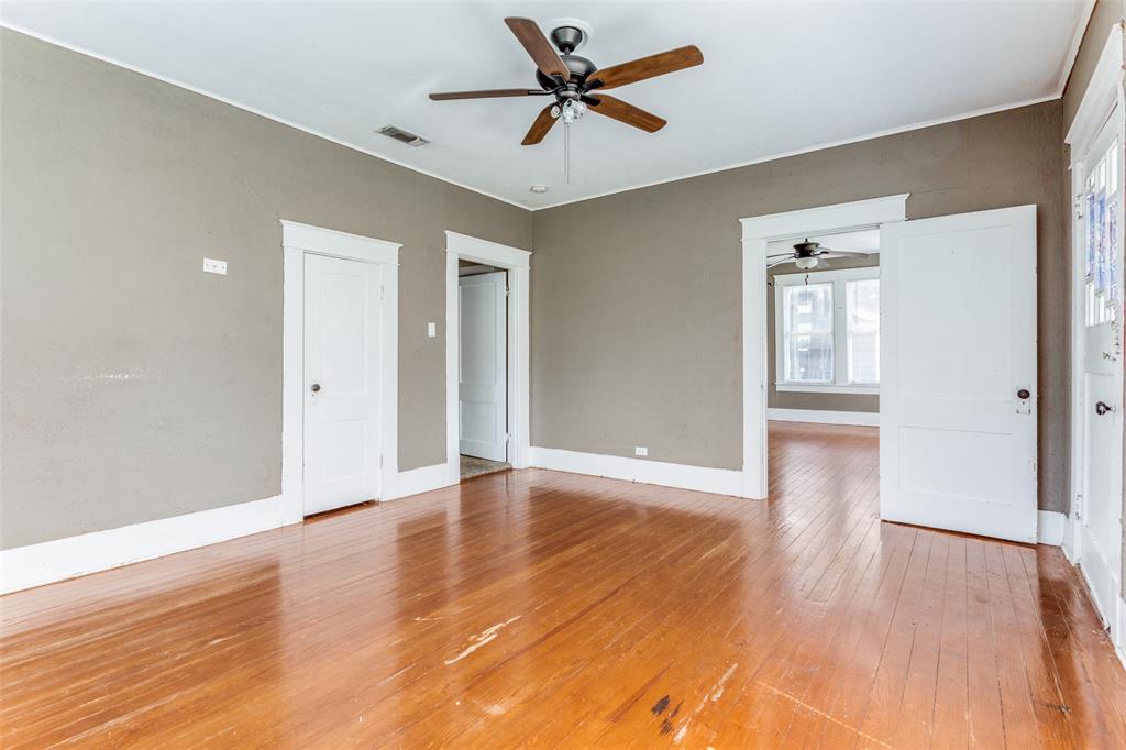 1103 Bois D Arc Street Property Photo 6