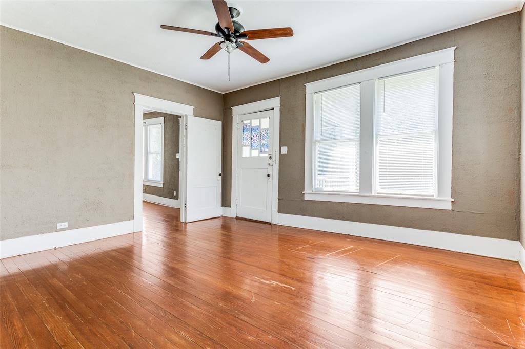 1103 Bois D Arc Street Property Photo 7