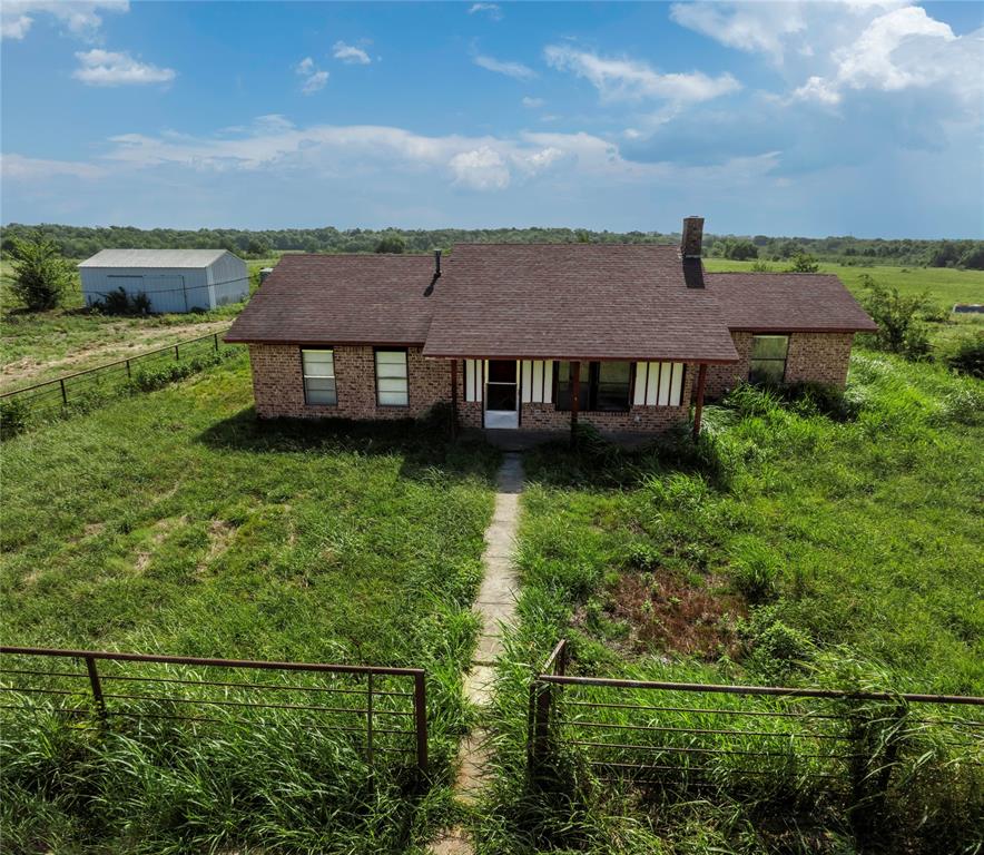 2949 County Road 3835 Property Photo 1