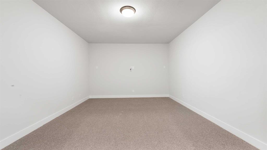 2410 Shane Drive Property Photo 10
