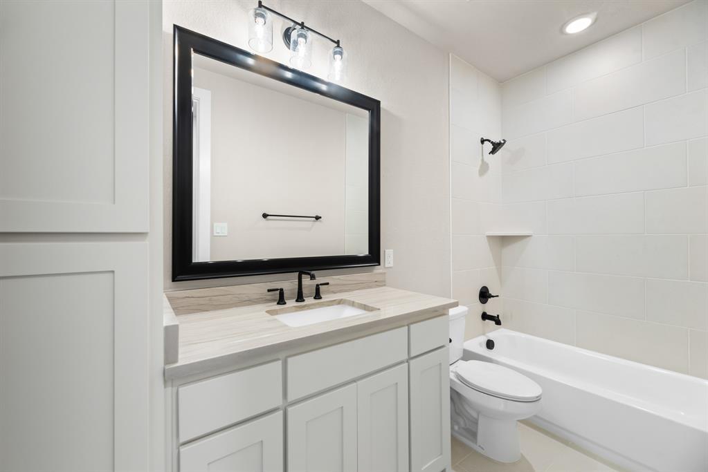 1080 Julian Drive Property Photo 28