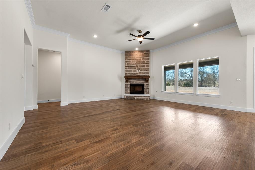 1030 Julian Drive Property Photo 17