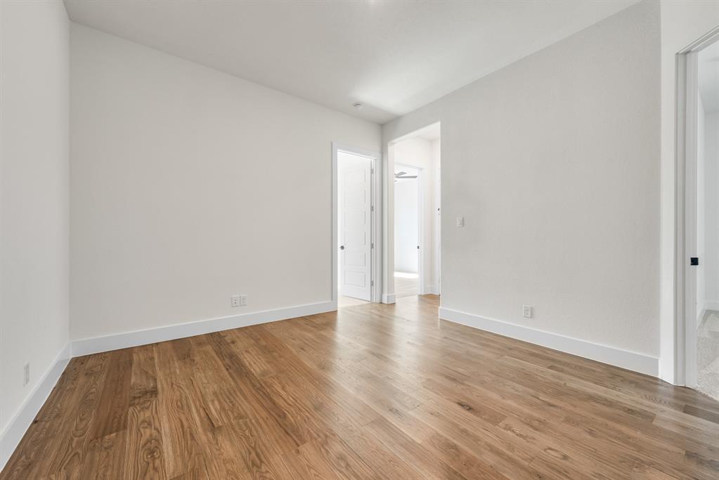 1030 Julian Drive Property Photo 33