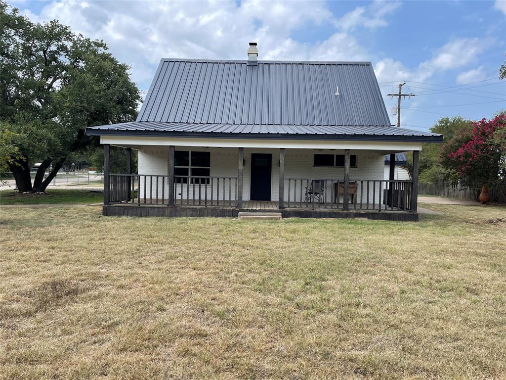 111 County Road 1526 Property Photo 2