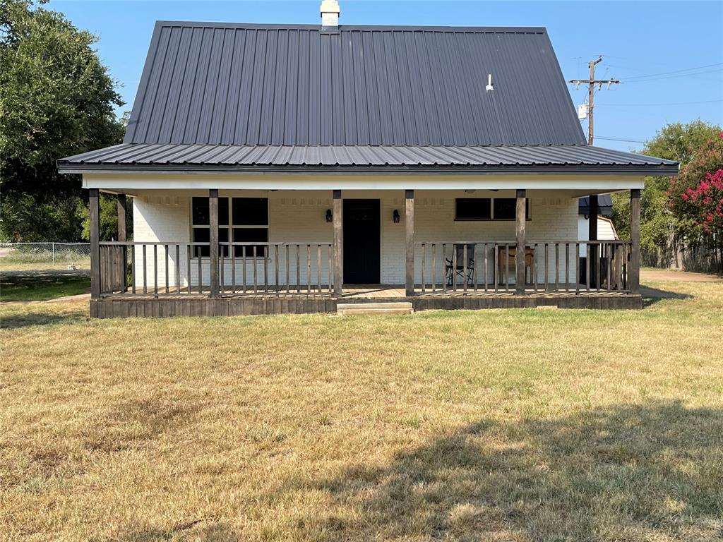 111 County Road 1526 Property Photo 4