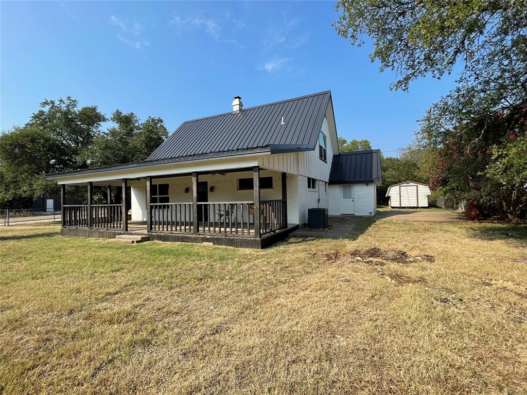 111 County Road 1526 Property Photo 5