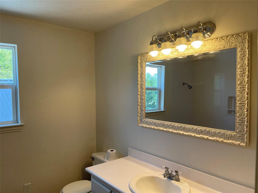 111 County Road 1526 Property Photo 30