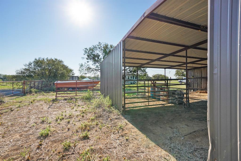 206 Craddock Road Property Photo 4