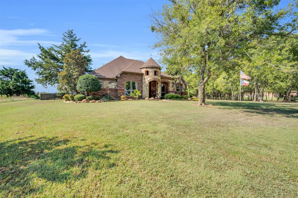 116 Spring Creek Drive Property Photo 3