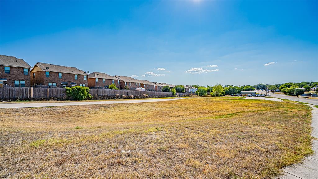 8401 Clifford Street Property Photo 6