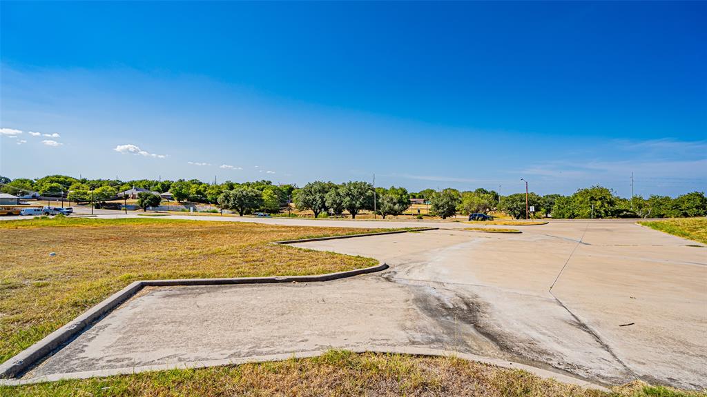 8401 Clifford Street Property Photo 25
