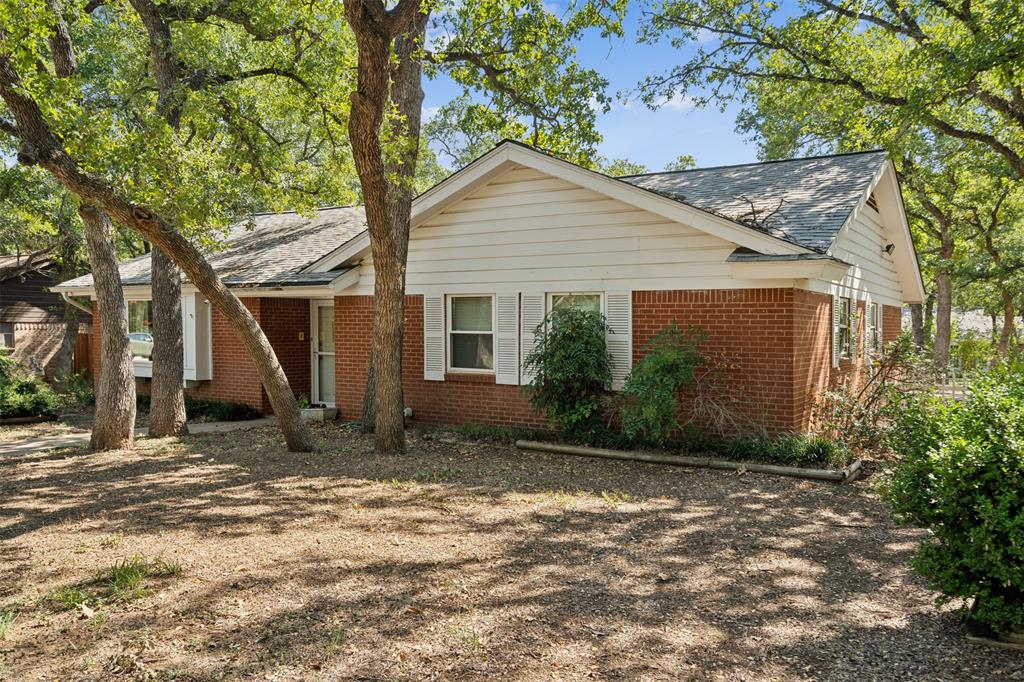 700 Cedar Street Property Photo 2
