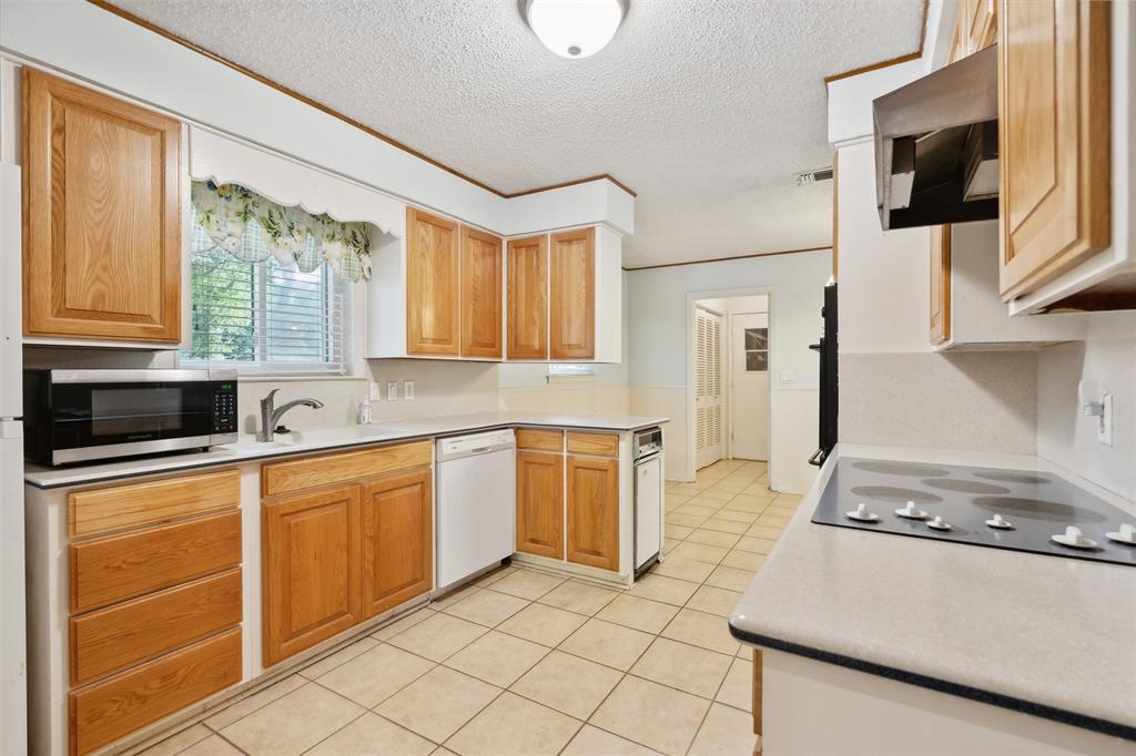 700 Cedar Street Property Photo 17