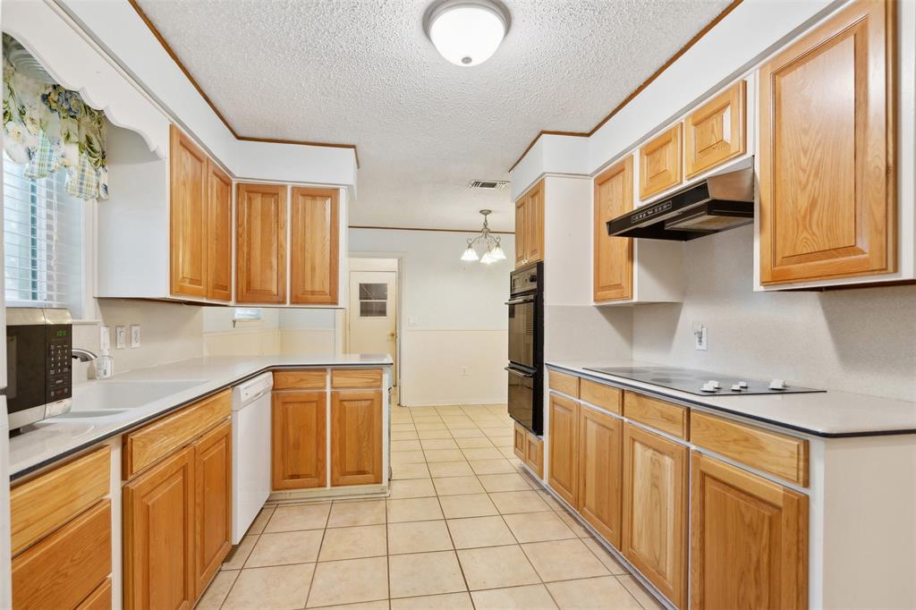700 Cedar Street Property Photo 18