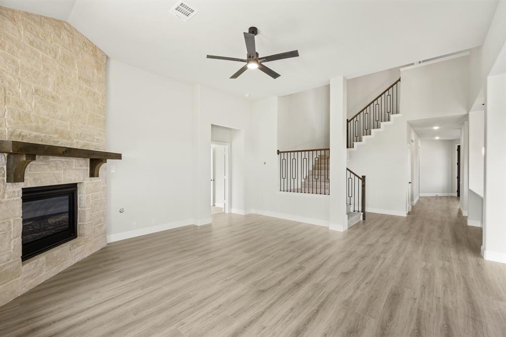 212 Rosewood Drive Property Photo 16