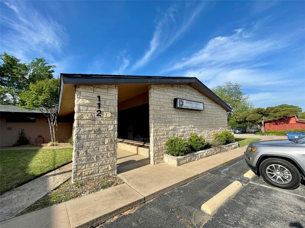 112 W Pipeline Road Private Office Property Photo 1
