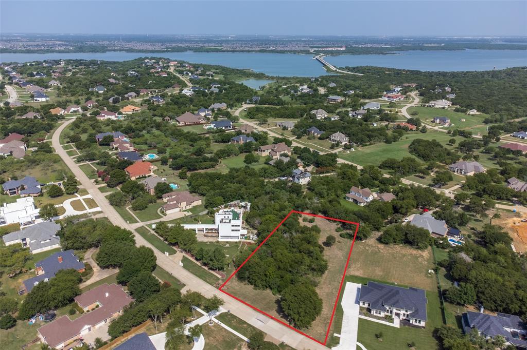 2837 S Lakeview Drive Property Photo 1