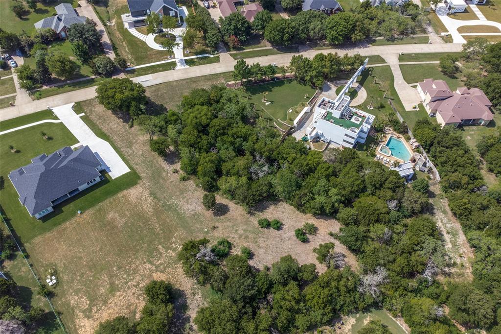 2837 S Lakeview Drive Property Photo 10