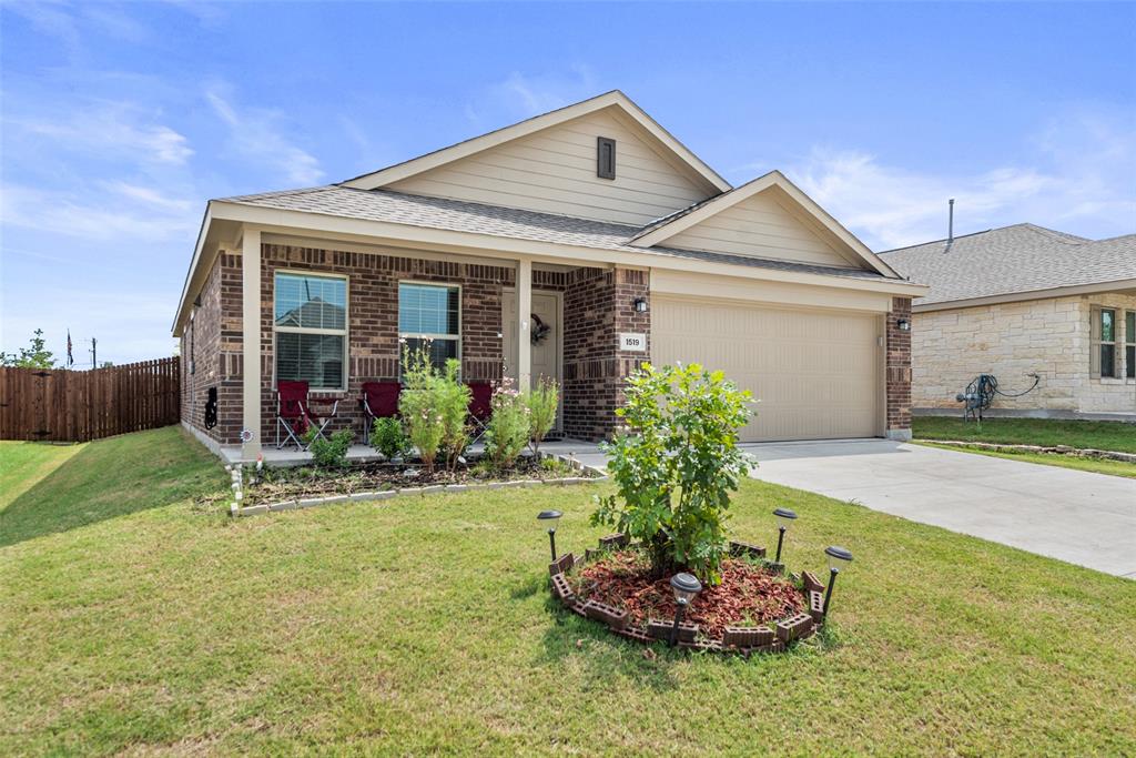 1519 River Crossing Drive Property Photo 1