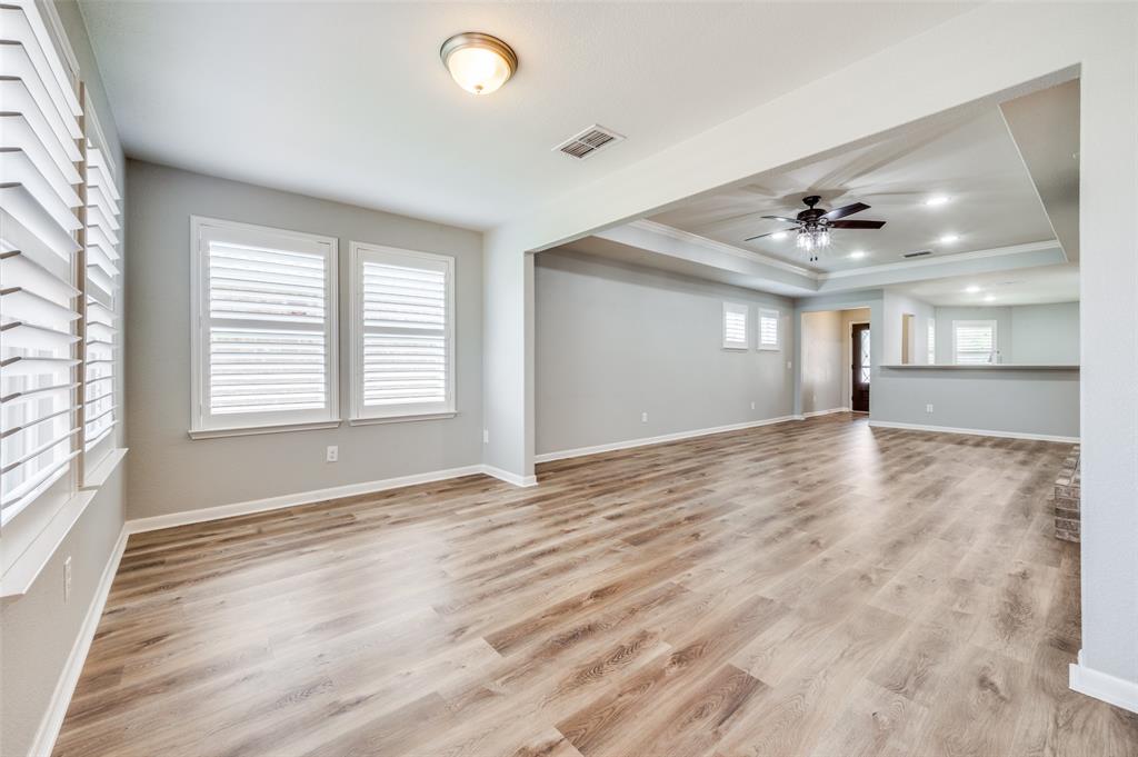 6726 Hickory Creek Drive Property Photo 8