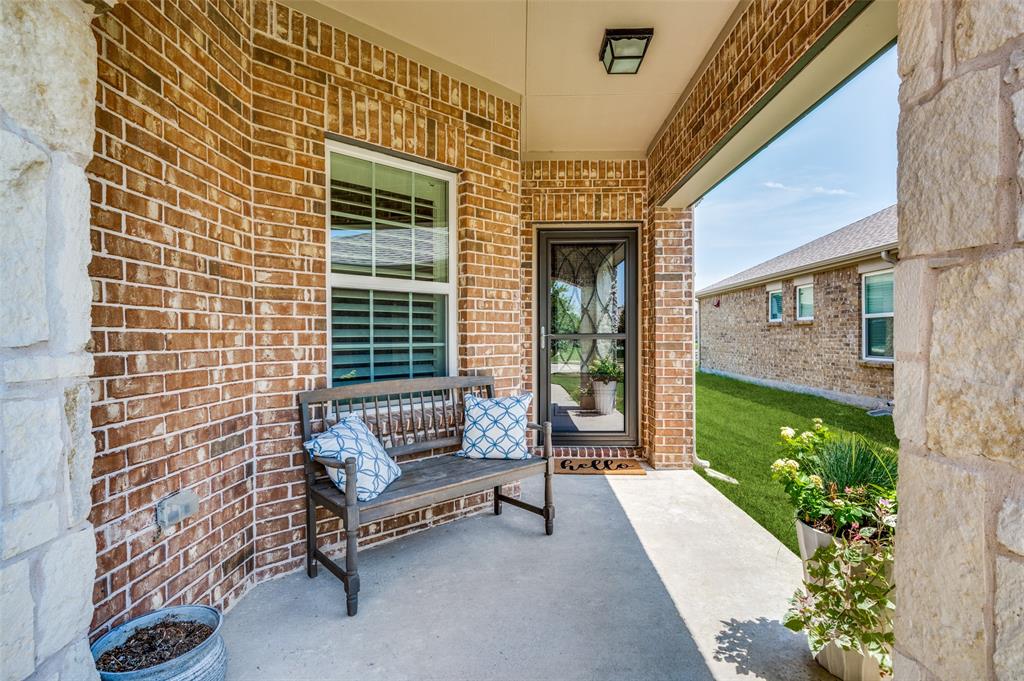 6726 Hickory Creek Drive Property Photo 9
