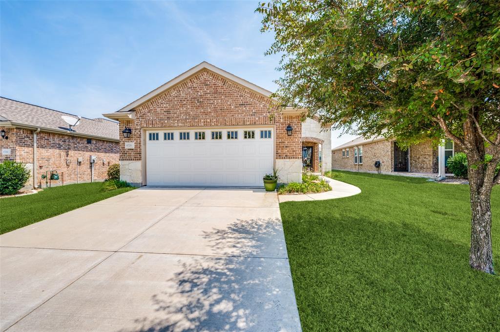 6726 Hickory Creek Drive Property Photo 10