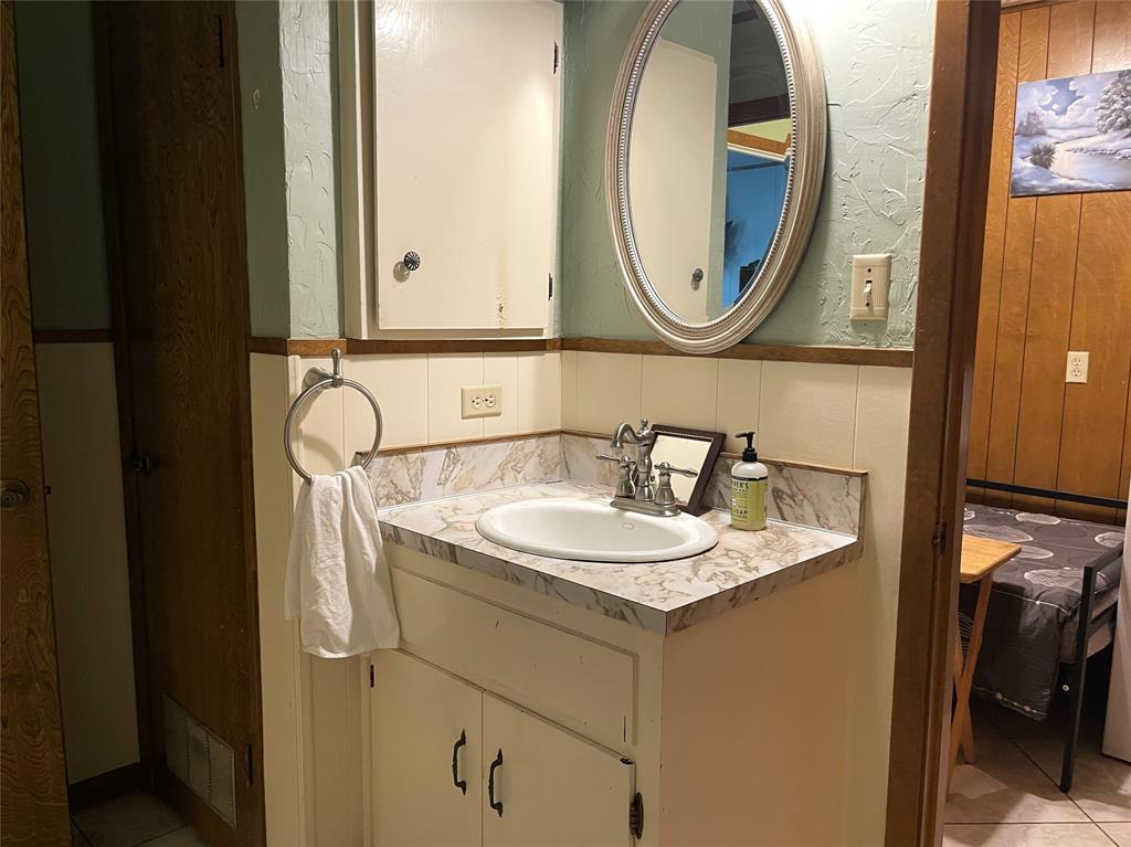 403 N Hall Street Property Photo 15