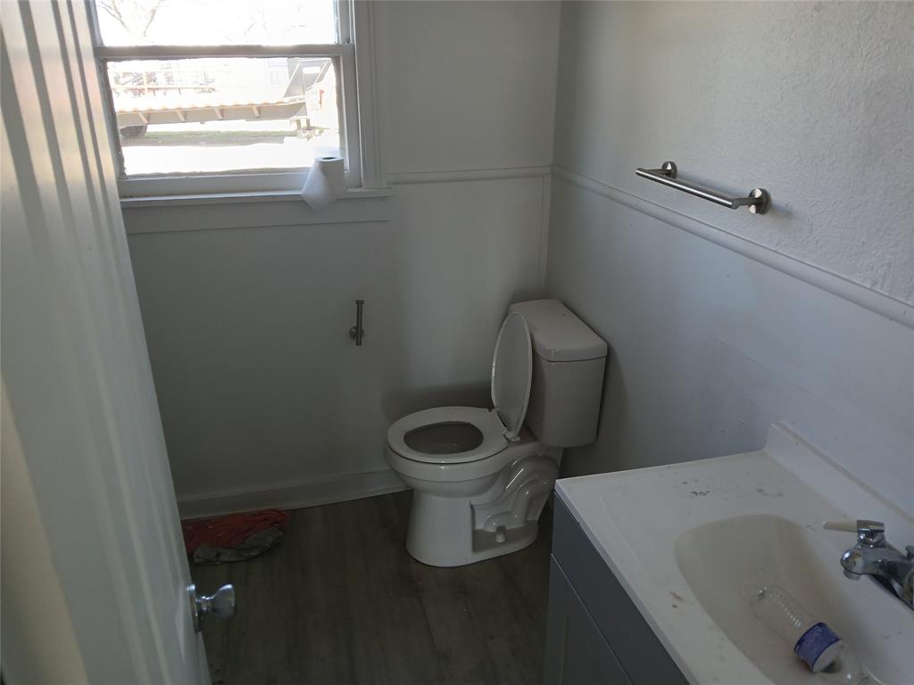 9820 E Highway 175 Property Photo 3