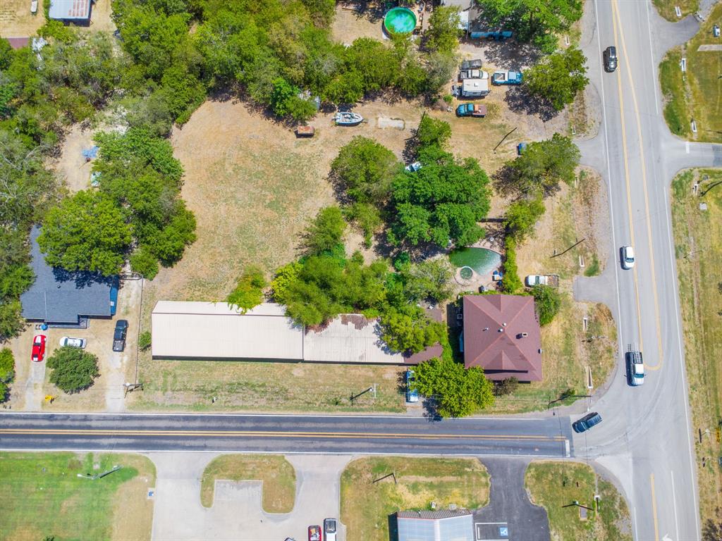 101 E Cook Street Property Photo 4