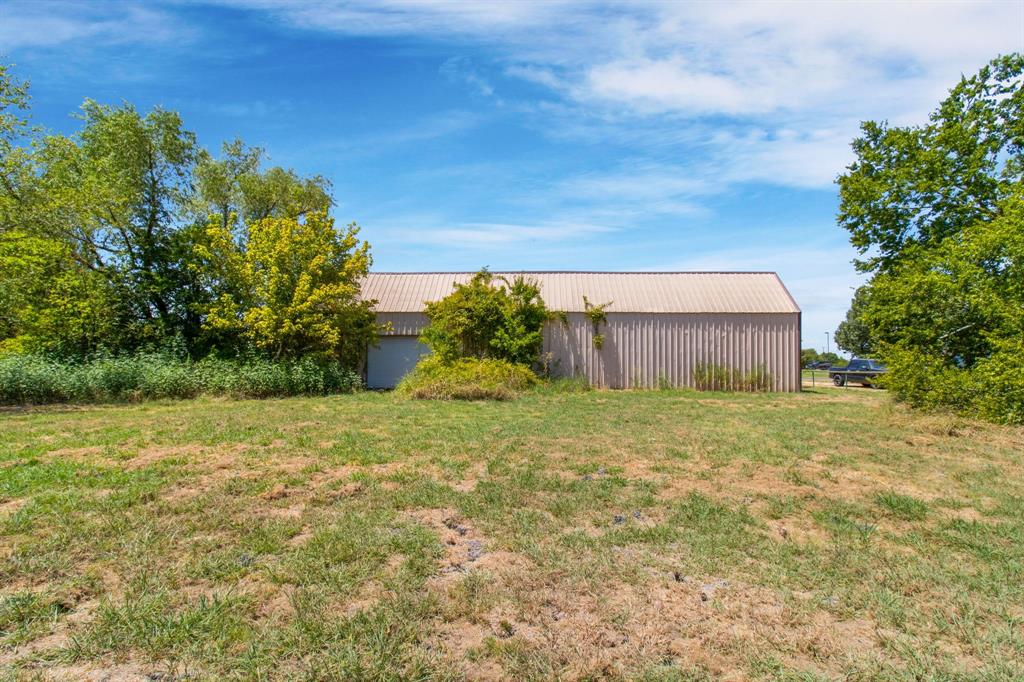 101 E Cook Street Property Photo 24