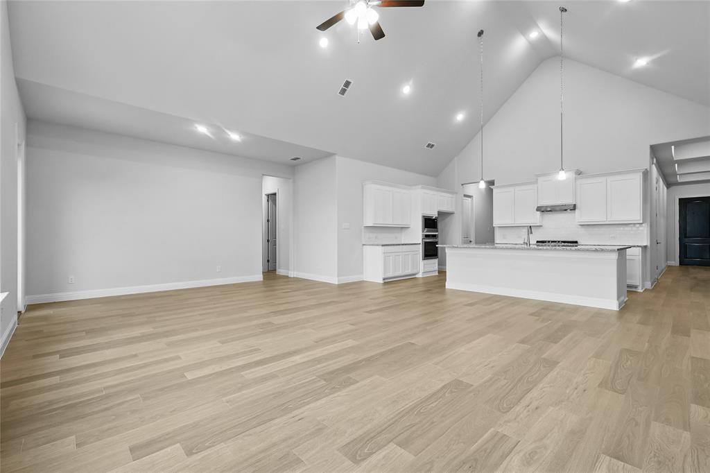 305 Fire Blade Drive Property Photo 8