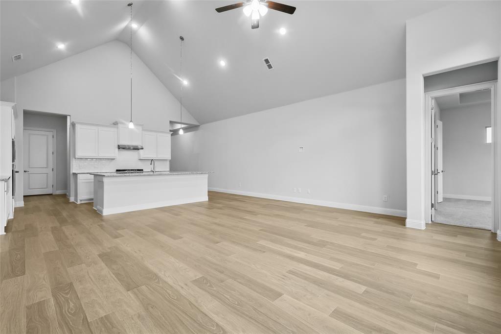 305 Fire Blade Drive Property Photo 9