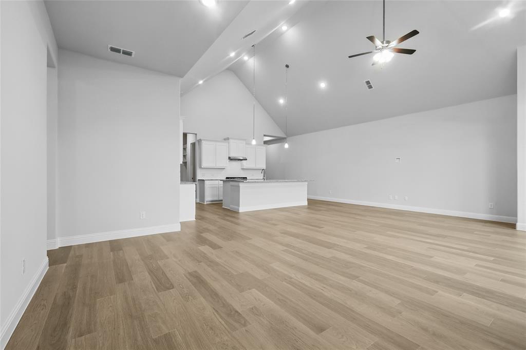 305 Fire Blade Drive Property Photo 10
