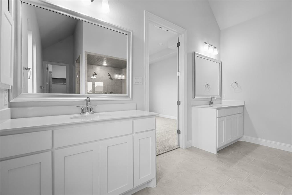 305 Fire Blade Drive Property Photo 14