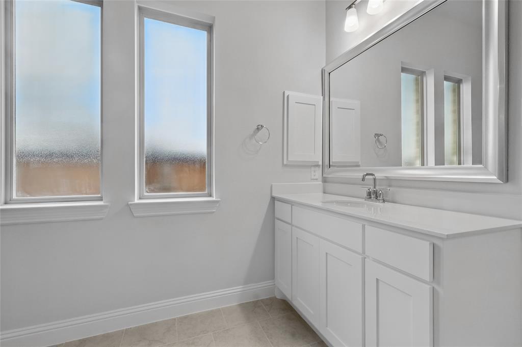305 Fire Blade Drive Property Photo 16