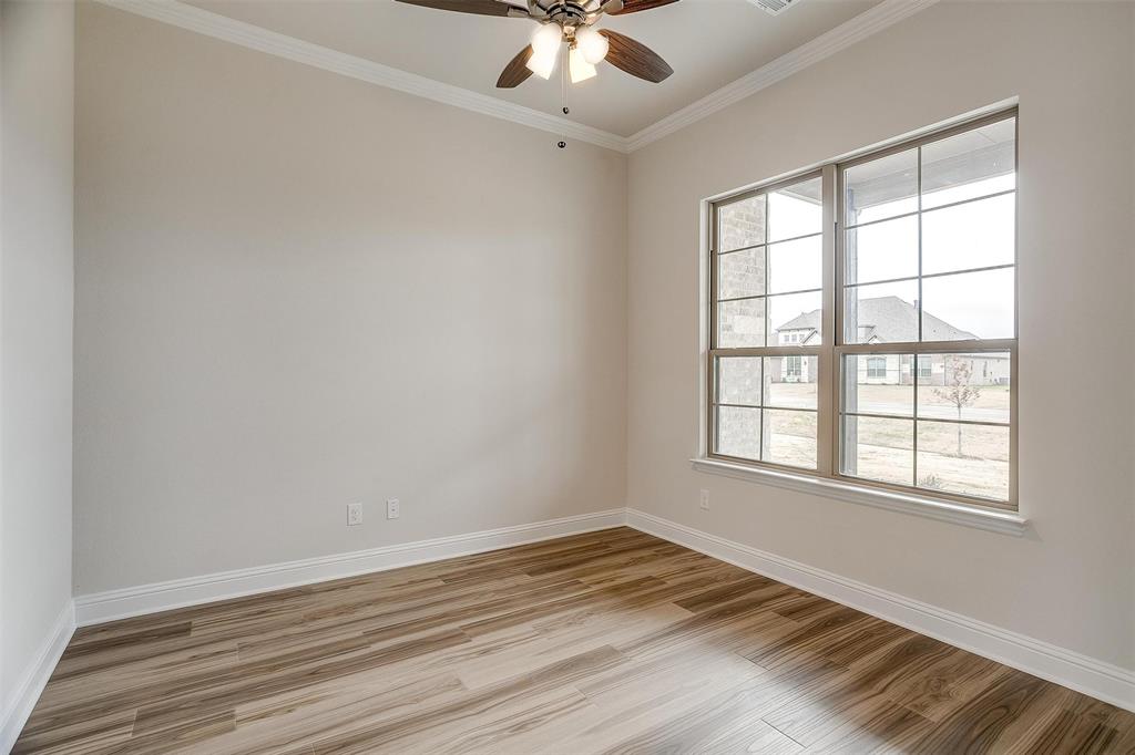 8240 Honeywell Property Photo 4