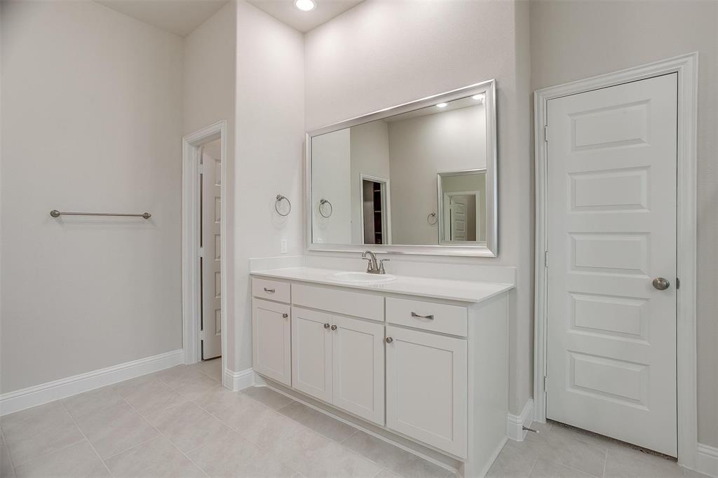 8240 Honeywell Property Photo 14