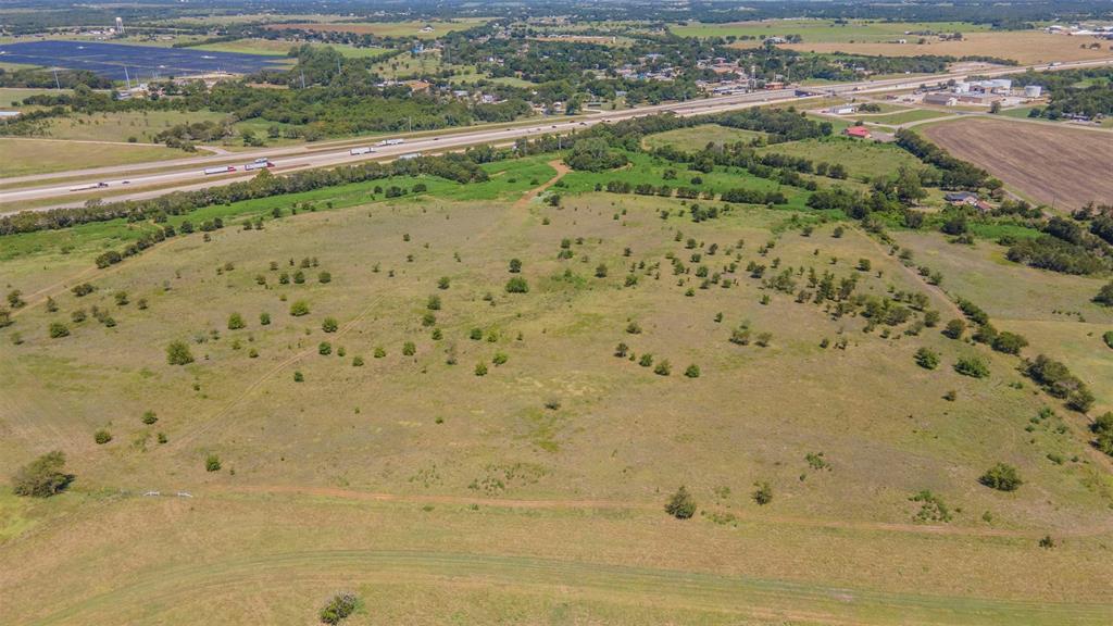 0000 Interstate 35 Property Photo 12