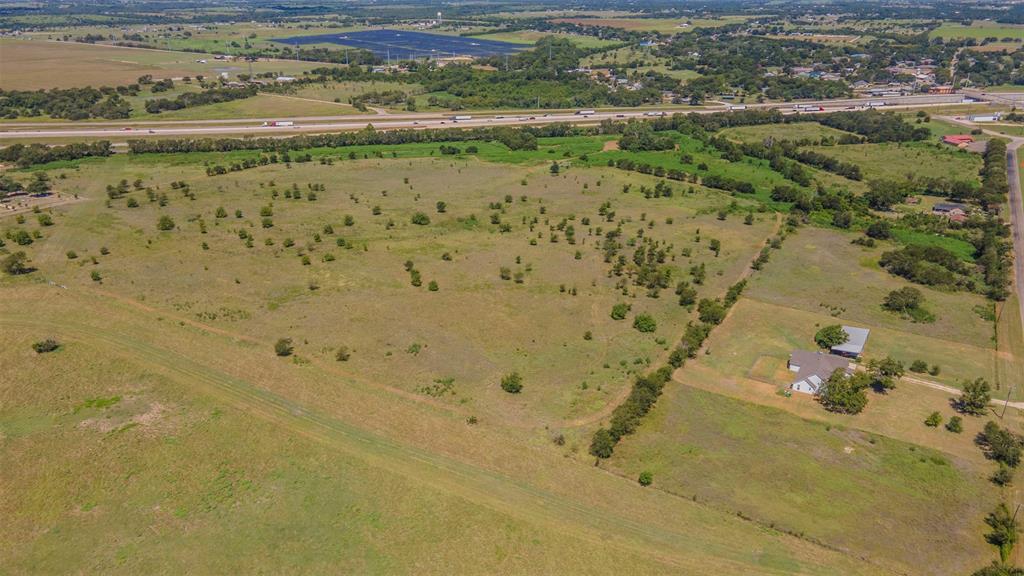 0000 Interstate 35 Property Photo 13