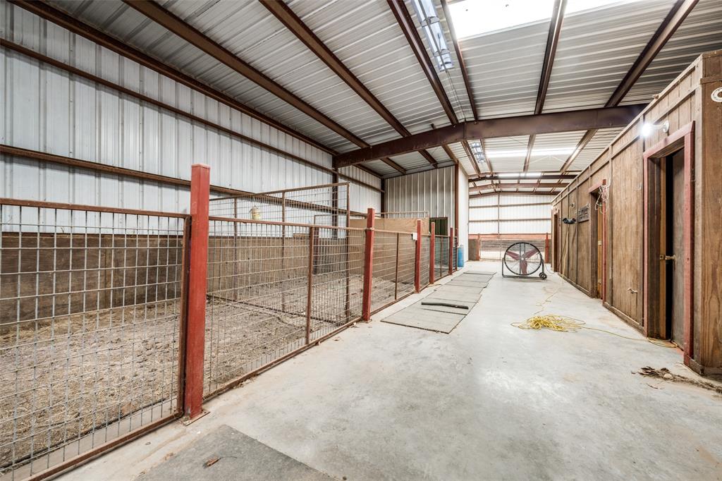 2080 County Road 2445 Property Photo 4
